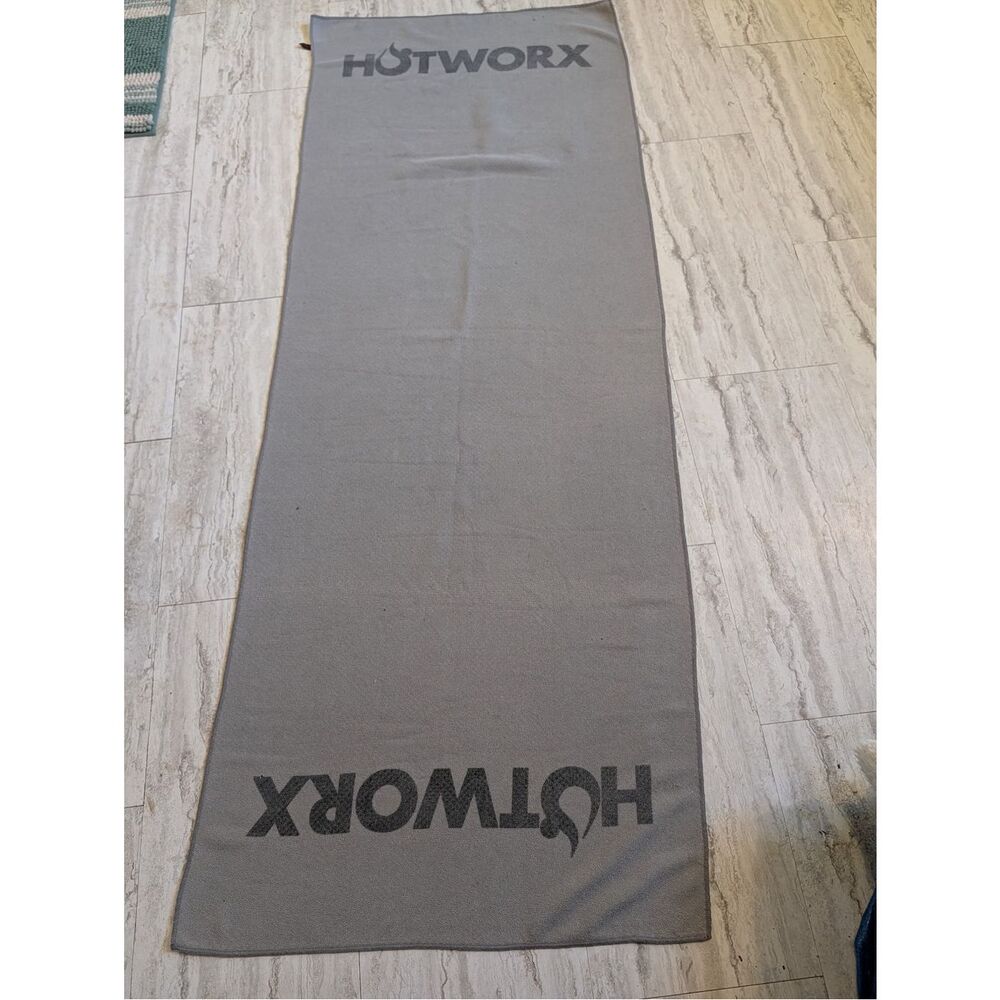 Hotworx Yoga Towel Non Slip Microfiber Workout Fitness Mat Towel Absorbent Gray